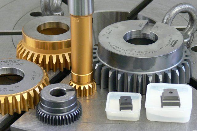 Tools for internal gearing cutting
