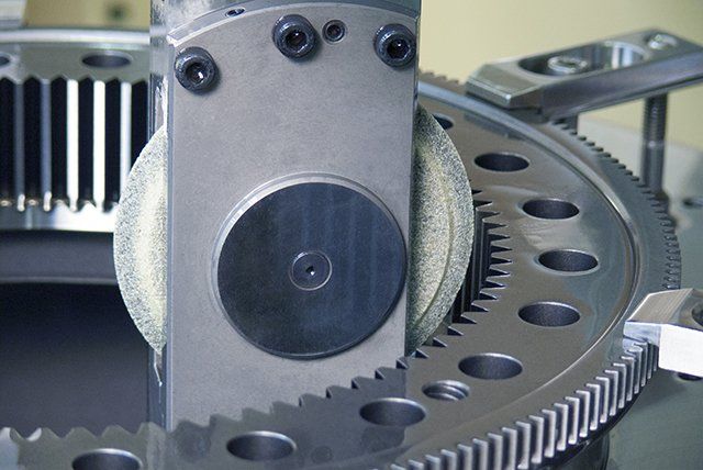 Grinding disc for internal gearing